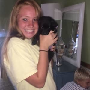 Meet your Posher, Olivia